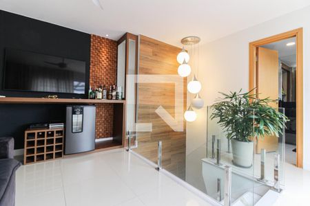 Apartamento à venda com 144m², 2 quartos e 2 vagasAndar superior Sala 