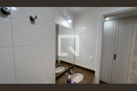 Apartamento para alugar com 55m², 1 quarto e 2 vagasBanheiro