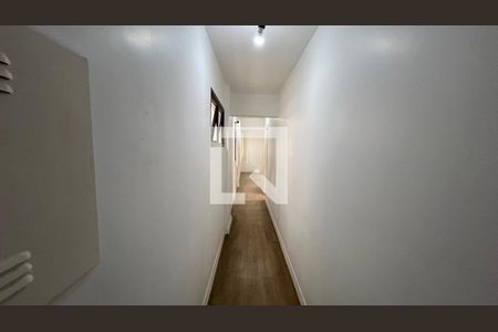 Apartamento para alugar com 55m², 1 quarto e 2 vagasCorredor de entrada