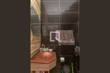 Casa à venda com 120m², 3 quartos e 1 vagaBanheiro