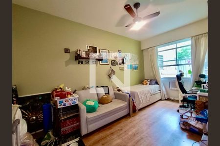 Apartamento à venda com 220m², 3 quartos e 1 vagaQuarto 1