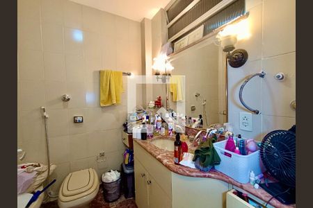 Apartamento à venda com 220m², 3 quartos e 1 vagaBanheiro social 