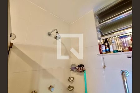 Apartamento à venda com 220m², 3 quartos e 1 vagaSuíte banheiro 