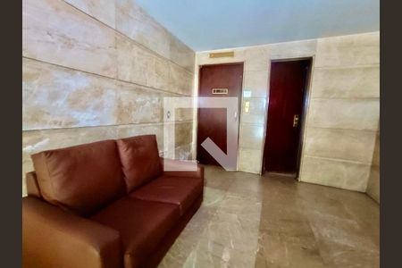 Apartamento à venda com 220m², 3 quartos e 1 vagaPortaria 