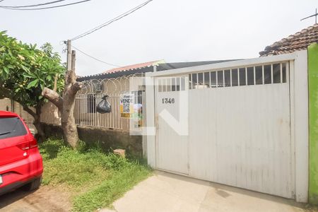 Casa à venda com 95m², 3 quartos e 2 vagas Casa à venda com 95m², 3 quartos e 2 vagasFachada
