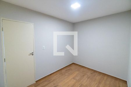 Apartamento à venda com 70m², 2 quartos e sem vagaQuarto 2 - Fundos
