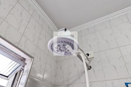 Casa à venda com 230m², 3 quartos e 2 vagasBanheiro