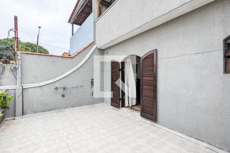 Casa à venda com 230m², 3 quartos e 2 vagasVaranda da suíte