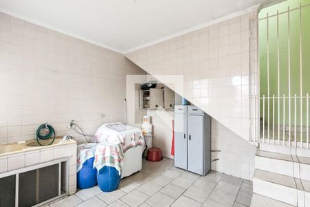 Casa à venda com 230m², 3 quartos e 2 vagasÁrea de serviço