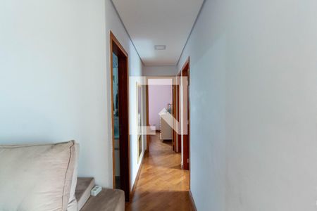 Corredor de apartamento à venda com 3 quartos, 85m² em Vila Domitila, São Paulo