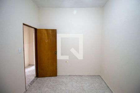 Quarto de casa para alugar com 2 quartos, 130m² em Parque Cruzeiro do Sul, São Paulo