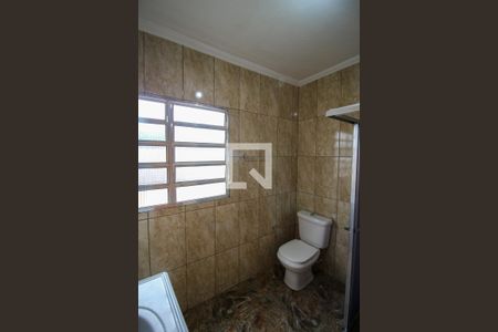 Banheiro de casa para alugar com 2 quartos, 130m² em Parque Cruzeiro do Sul, São Paulo