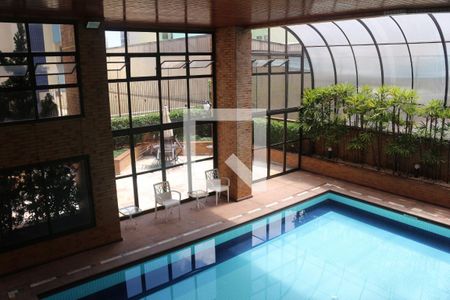 Apartamento à venda com 248m², 4 quartos e 4 vagasÁrea comum - Piscina