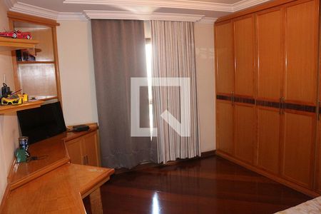 Apartamento à venda com 248m², 4 quartos e 4 vagasSuíte 2