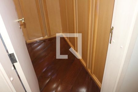 Apartamento à venda com 248m², 4 quartos e 4 vagasCloset da suíte 1