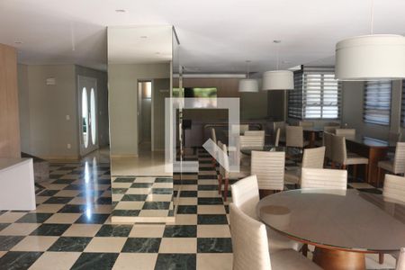 Apartamento à venda com 248m², 4 quartos e 4 vagasÁrea comum - Salão de festas