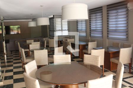 Apartamento à venda com 248m², 4 quartos e 4 vagasÁrea comum - Salão de festas