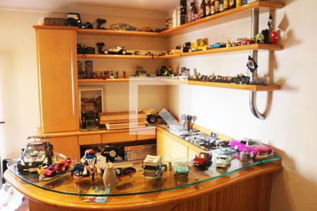 Apartamento à venda com 248m², 4 quartos e 4 vagasEscritório