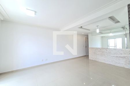 Sala de apartamento para alugar com 2 quartos, 69m² em Vila Antonieta, São Paulo