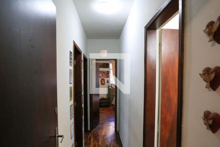 Corredor de apartamento à venda com 3 quartos, 83m² em Cruzeiro, Belo Horizonte