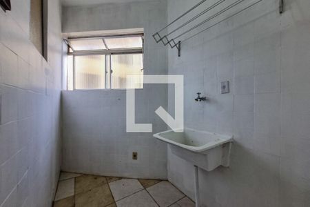 Apartamento à venda com 66m², 3 quartos e 1 vagaÁrea de Serviço