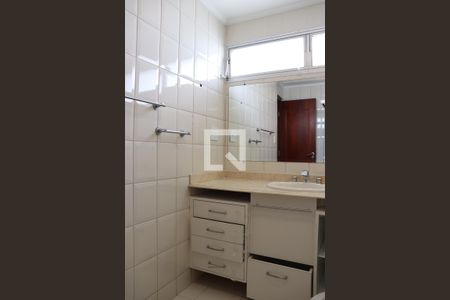 Apartamento para alugar com 125m², 3 quartos e 1 vagaBanheiro da Suíte 1