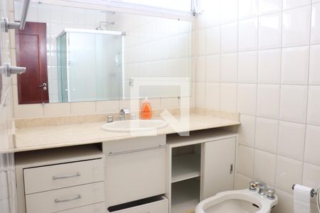 Apartamento para alugar com 125m², 3 quartos e 1 vagaBanheiro da Suíte 1