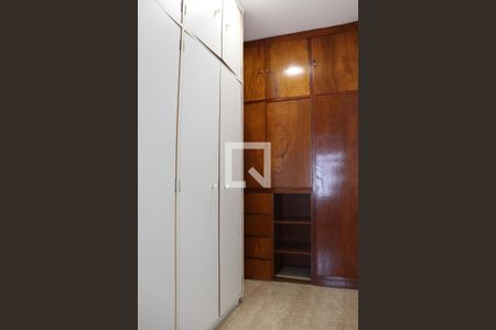 Apartamento para alugar com 125m², 3 quartos e 1 vagaÁrea de Serviço