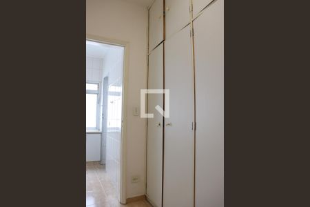 Apartamento para alugar com 125m², 3 quartos e 1 vagaÁrea de Serviço