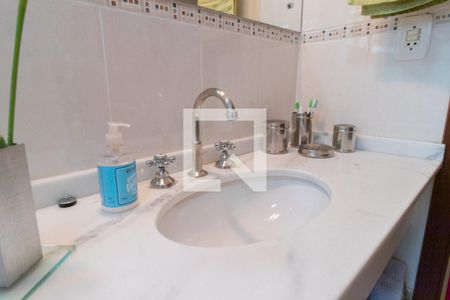 Casa à venda com 194m², 3 quartos e 4 vagas Casa à venda com 194m², 3 quartos e 4 vagasBanheiro 2