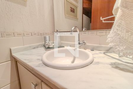 Casa à venda com 194m², 3 quartos e 4 vagas Casa à venda com 194m², 3 quartos e 4 vagasLavabo 2