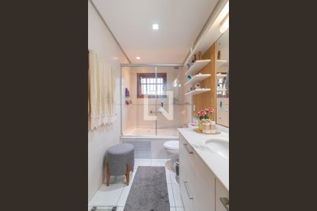 Casa à venda com 194m², 3 quartos e 4 vagas Casa à venda com 194m², 3 quartos e 4 vagasBanheiro 1