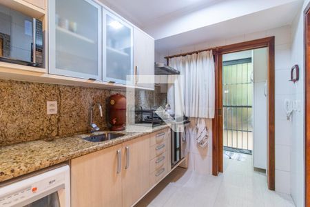 Casa à venda com 194m², 3 quartos e 4 vagas Casa à venda com 194m², 3 quartos e 4 vagasCozinha