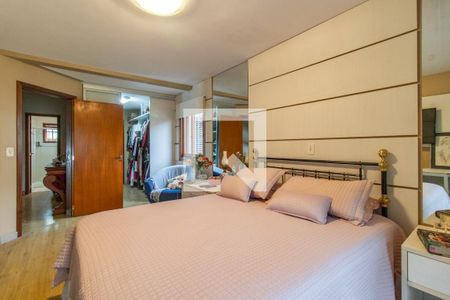 Casa à venda com 194m², 3 quartos e 4 vagas Casa à venda com 194m², 3 quartos e 4 vagasQuarto 2