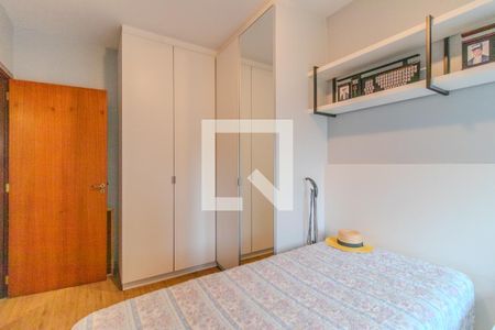 Casa à venda com 194m², 3 quartos e 4 vagas Casa à venda com 194m², 3 quartos e 4 vagasQuarto 3