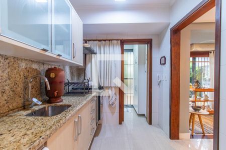 Casa à venda com 194m², 3 quartos e 4 vagas Casa à venda com 194m², 3 quartos e 4 vagasCozinha
