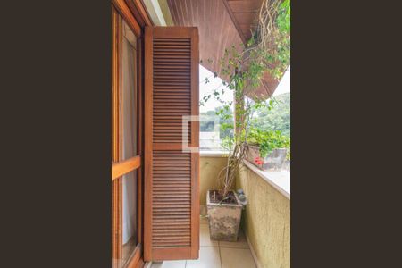 Casa à venda com 194m², 3 quartos e 4 vagas Casa à venda com 194m², 3 quartos e 4 vagasQuarto 3