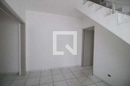 Casa para alugar com 120m², 4 quartos e 2 vagasSala