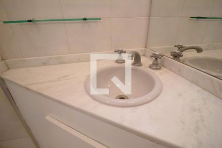 Apartamento para alugar com 110m², 2 quartos e 1 vagaBanheiro da Suíte 2