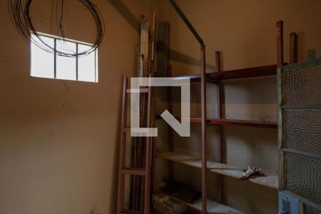 Casa à venda com 300m², 3 quartos e 5 vagasQuarto de Serviço