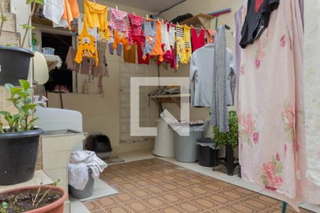 Casa à venda com 280m², 3 quartos e 2 vagasÁrea de Serviço