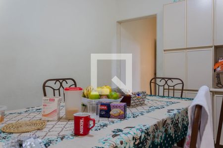 Casa à venda com 280m², 3 quartos e 2 vagasCopa