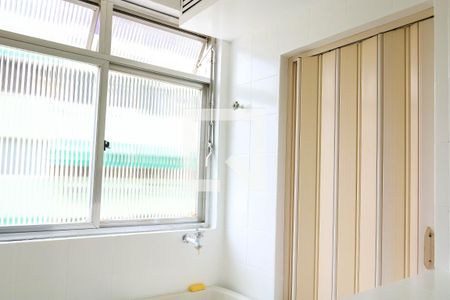 Apartamento à venda com 60m², 2 quartos e 1 vagaÁrea de Serviço