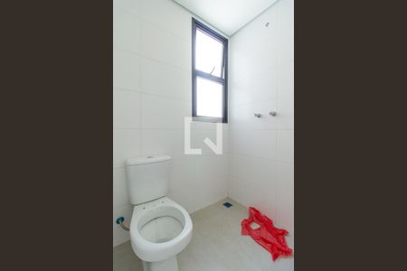 Casa de condomínio à venda com 170m², 3 quartos e 2 vagasBanheiro da Suíte 