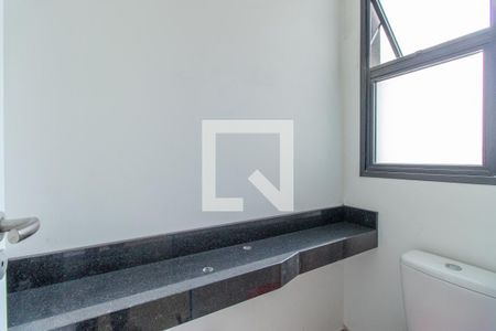 Casa de condomínio à venda com 170m², 3 quartos e 2 vagasLavabo