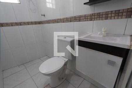 Banheiro de casa para alugar com 1 quarto, 35m² em Q.ta da Paineira, São Paulo