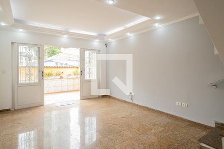 Casa para alugar com 200m², 7 quartos e 3 vagasSala