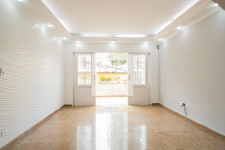 Casa para alugar com 200m², 7 quartos e 3 vagasSala