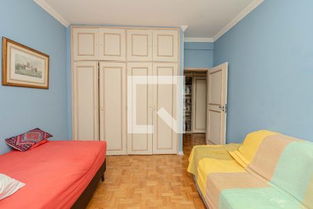 Apartamento à venda com 320m², 5 quartos e 3 vagasQuarto 2