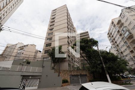 Apartamento à venda com 320m², 5 quartos e 3 vagasFachada